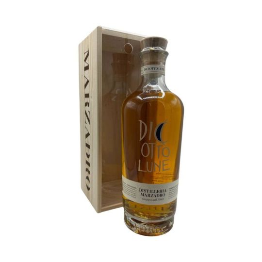 Marzadro - Grappa Stravecchia Diciotto Lune 1,5 lt. MAGNUM + Box Legno