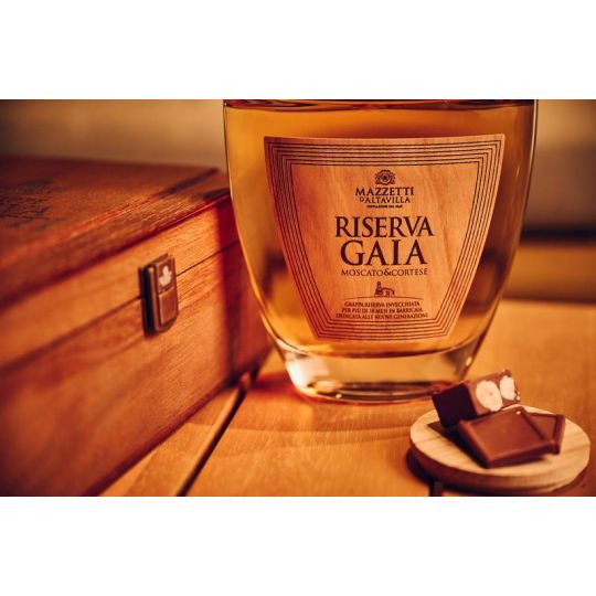 Mazzetti d'Altavilla - Grappa Riserva di Moscato e Cortese Riserva Gaia 0,70 lt. + Box Legno