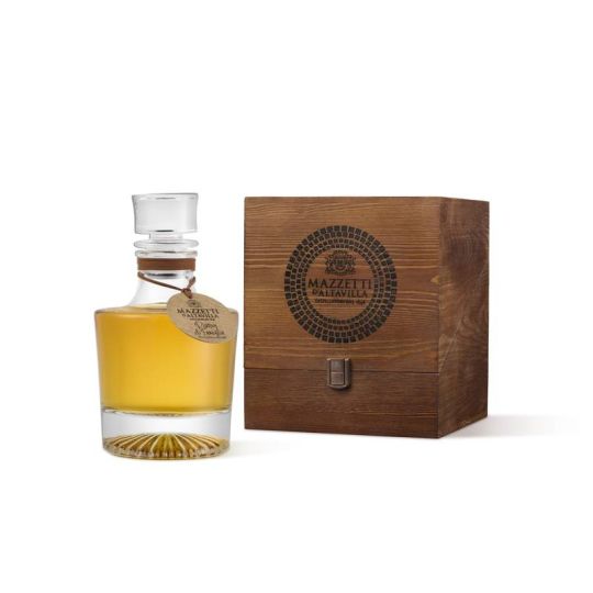 Mazzetti d'Altavilla - Grappa di Arneis Riserva 2 anni Confezione Cristallo Roero 0,70 lt. + Box Legno