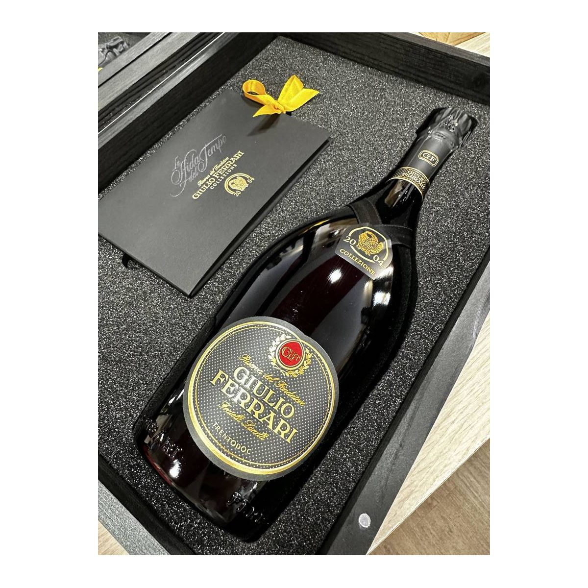 Ferrari - Trento DOC Giulio Ferrari Riserva del Fondatore Collezione 2004 0,75 lt. + Box