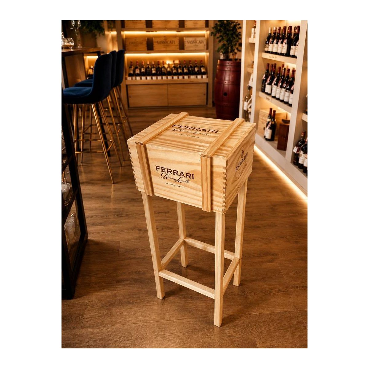 Tavolino Artigianale in Legno Realizzato con Cassetta da Vino - Enoteca Bevi Bene