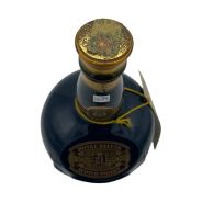 Chivas Brothers ltd. - Royal Salute Blended Scotch Whisky 21 y Blue Ceramic Decanter 0,70 lt. - COD. 6679