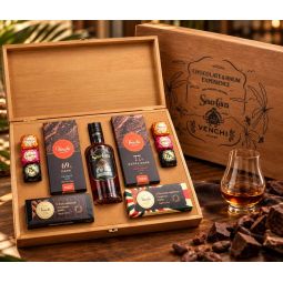 Venchi - Confezione Chocolate e Rhum Experience con Rhum Sao Can Riserva 20 y + Cioccolati Vari + Box Legno